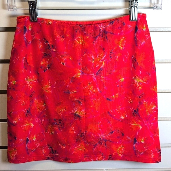 Outcast Clothing Marnie Mini Skirt Mariposa Size S NWT - Picture 3 of 6